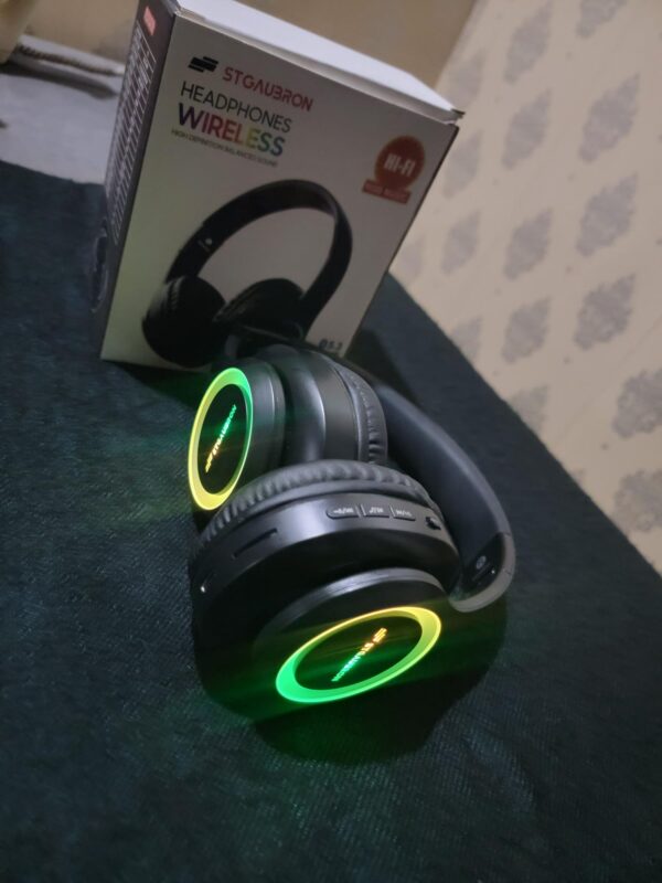 STGAubron RGB Gaming Bluetooth Headphones - Image 4